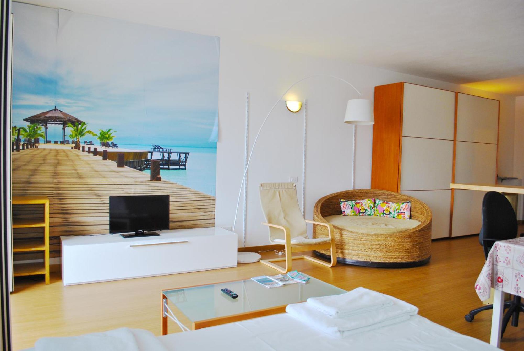 Studio Apartment Open Space With Terrace 아르제뇨 외부 사진